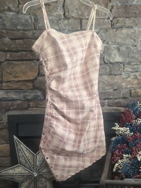 Plaid Sleeveless Mini Dress in Cream & Pink Sz M
